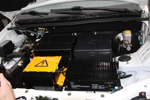 新能源啟動(dòng)電源的應(yīng)用方案